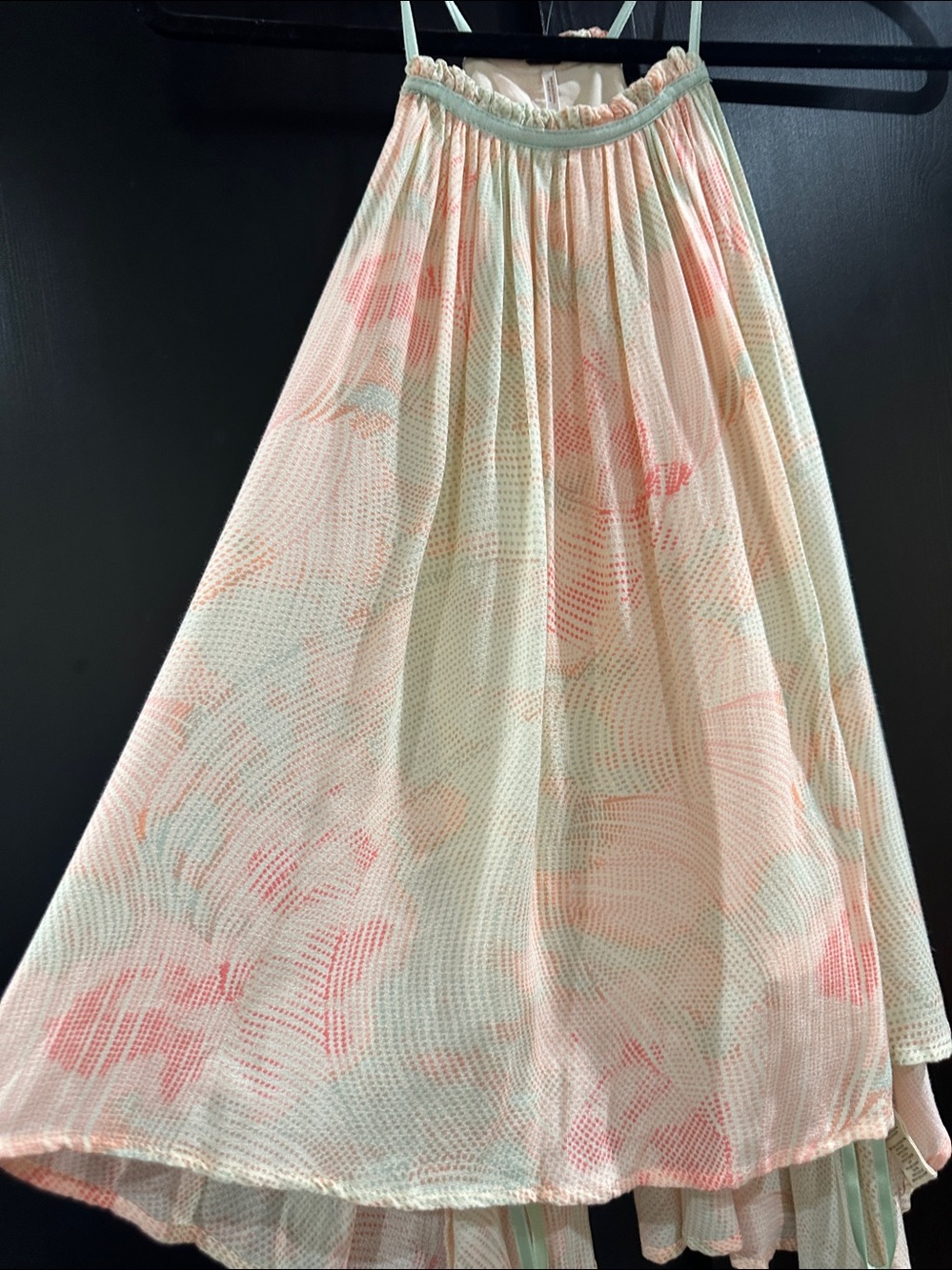 Free People
Flowy Pastel top with Spaghetti Straps - Picture 4 of 8